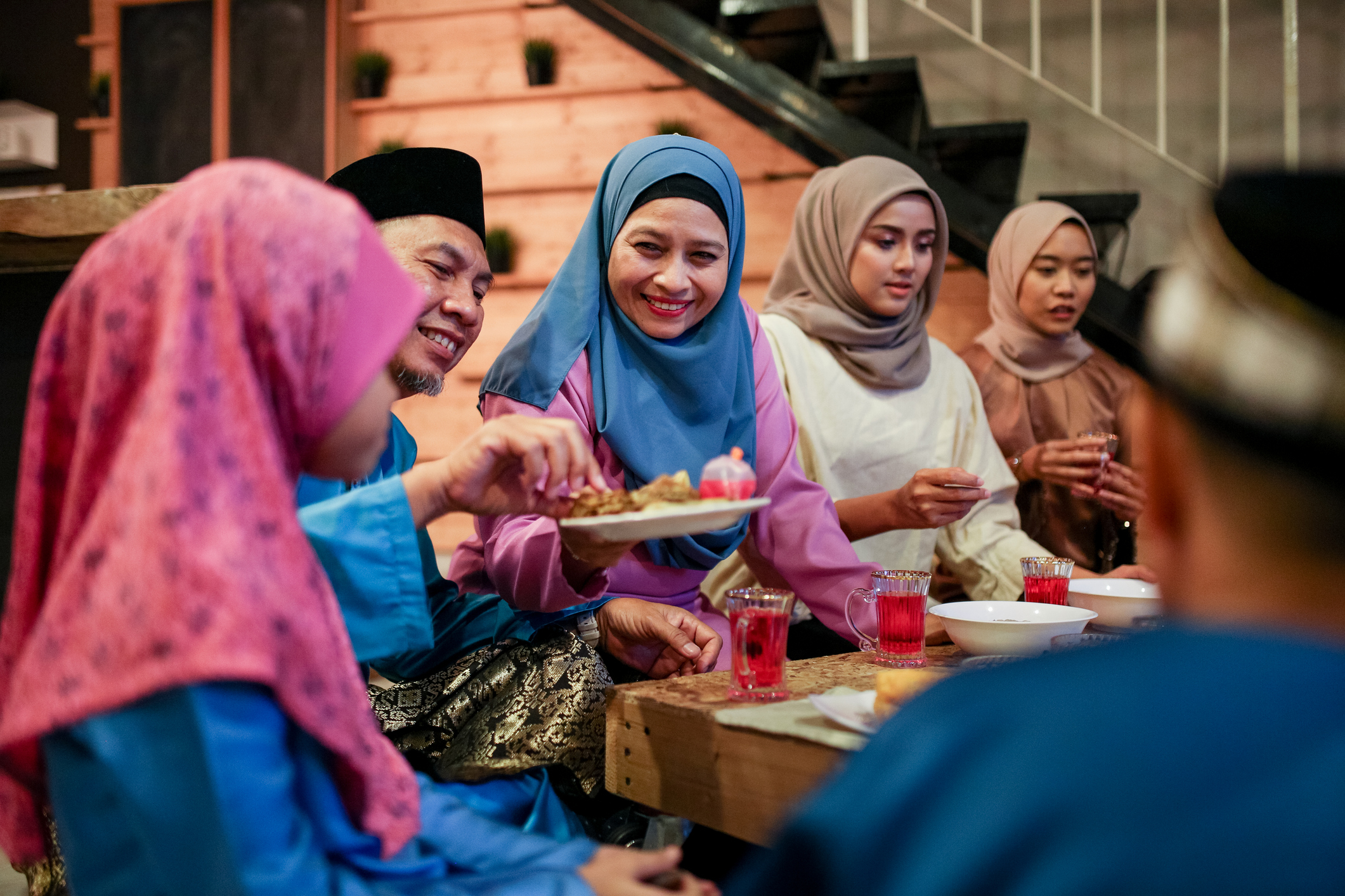 Simple Acts of Kindness You Can Do This Ramadan